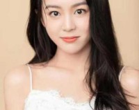 傲人身材依旧魅力非凡，引退后再次走红网络的写真女星亚里