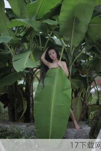 从个性表达的角度来看,这段视频也是一次勇敢的尝试,干露露母女敢于挑战经典、敢于展现自我,这种勇气和自信让人敬佩,在这个多元化的社会中,每个人都有权利选择自己的生活方式和表达方式,而干露露母女正是用自己的行动,诠释了这一理念。