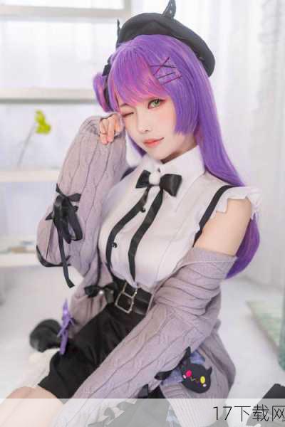 在二次元与三次元交织的奇妙世界里,COSPLAY作为一种独特的文化现象,总能激发人们无限的想象与创造力,我们有幸见证了一位名叫阿什莉的自媒体作者兼COSPLAY模特,以她惊人的还原度和独特的魅力,将《电锯糖心》中的经典角色——朱丽叶,完美地呈现在了我们眼前,这位双马尾美少女不仅令人眼前一亮,更在社交媒体上掀起了一股不小的热潮。